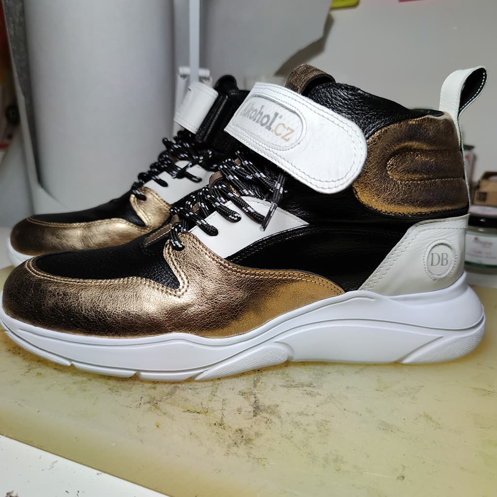 UNBROKEN ADDICTION x Alkohol.cz